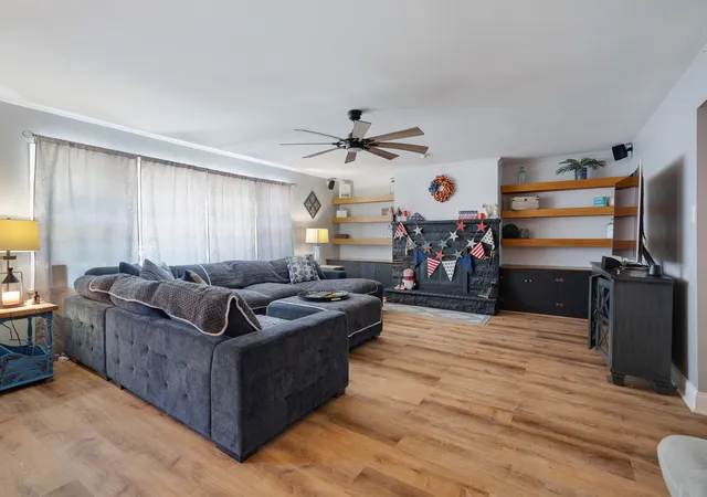 Photo 4 of Single family home for sale at 26278 W Blackhawk Ave, Ingleside, IL 60041 | MLS# 12757374 | Listing updated on 2026-10-24
