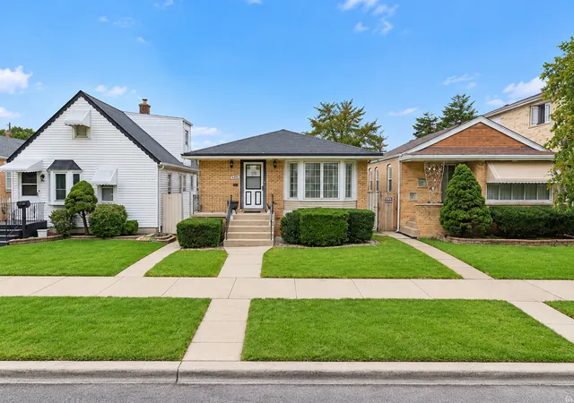 Photo 1 of Single family home for sale at 6114 S Parkside Ave, Chicago, IL 60638 | MLS# 12757380 | Listing updated on 2026-10-16
