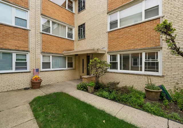 Photo 1 of Condo for sale at 6022 N Avondale Ave #1S, Chicago, IL 60631 | MLS# 12757387 | Listing updated on 2026-10-09