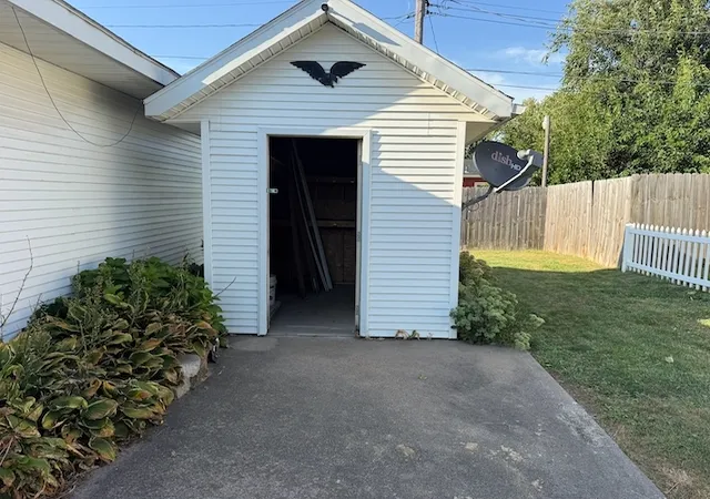Photo 35 of Single family home for sale at 2358 W Lombard St, Davenport, IA 52804 | MLS# 12757390 | Listing updated on 2026-10-21