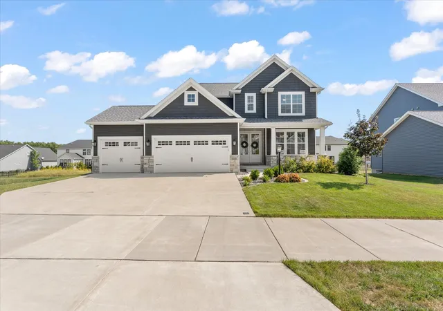 Photo 1 of Single family home for sale at 1210 Briarwood Ln, Mahomet, IL 61853 | MLS# 12757442 | Listing updated on 2026-09-22