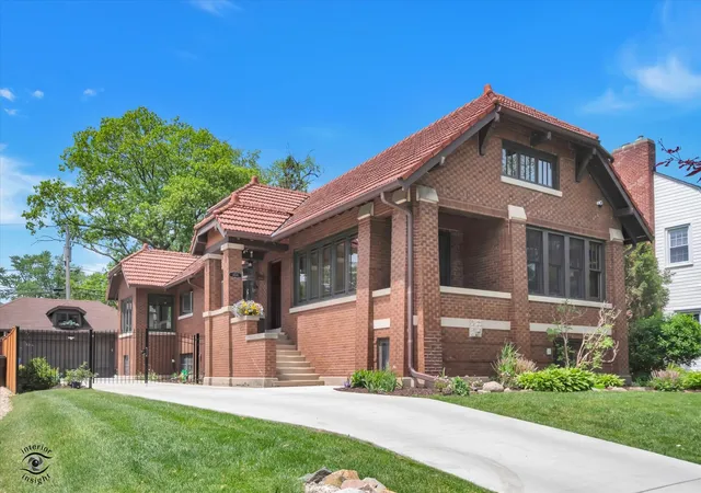 Single family home for sale at 10516 S Seeley Ave, Chicago, IL 60643 | MLS# 12757446