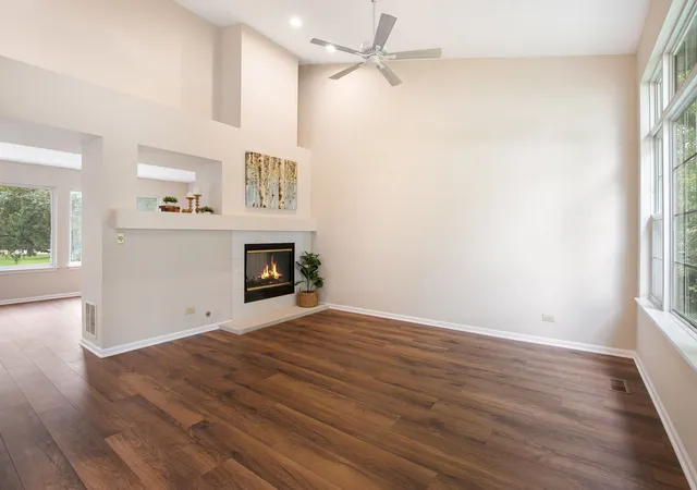 Photo 3 of Single family home for sale at 18153 W Banbury Dr, Gurnee, IL 60031 | MLS# 12757470 | Listing updated on 2026-09-24