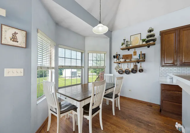 Photo 4 of House for sale at 370 Sunset Blvd, Beecher, IL 60401 | MLS# 12757489 | Listing updated on 2026-10-17