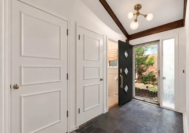 Photo 3 of Single family home for sale at 211 Sumac Rd, Highland Park, IL 60035 | MLS# 12757507 | Listing updated on 2026-09-24