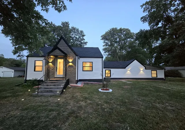 Photo 1 of Single family home for sale at 14322 Memory Ln, Mt Vernon, IL 62864 | MLS# 12757531 | Listing updated on 2026-09-13