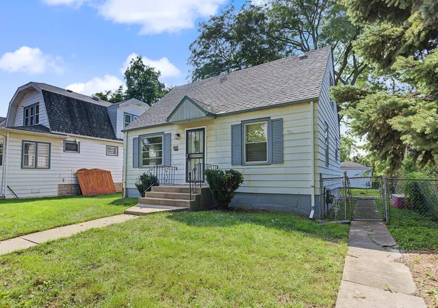 Photo 3 of Single family home for sale at 14526 Clinton St, Harvey, IL 60426 | MLS# 12757535 | Listing updated on 2026-09-21