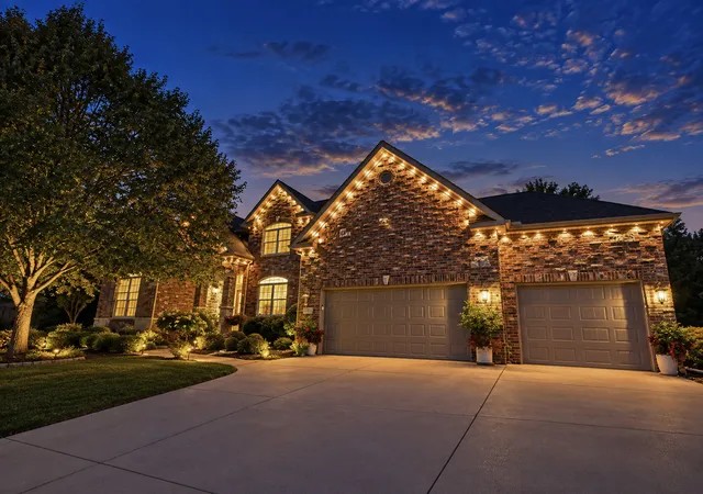 Photo 124 of Single family home for sale at 18 Stonebrook Ct, Bloomington, IL 61704 | MLS# 12757540 | Listing updated on 2026-09-12