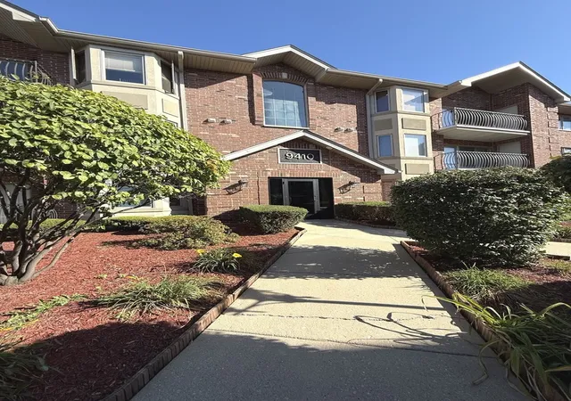 Photo 1 of Condo for sale at 9410 Melvina Ave #2SW, Oak Lawn, IL 60453 | MLS# 12757549 | Listing updated on 2026-09-17
