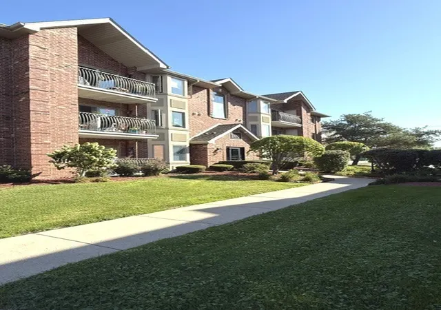 Photo 2 of Condo for sale at 9410 Melvina Ave #2SW, Oak Lawn, IL 60453 | MLS# 12757549 | Listing updated on 2026-09-17