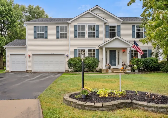 Photo 2 of Single family home for sale at 1514 Elizabeth Ct, Kirkland, IL 60146 | MLS# 12757555 | Listing updated on 2026-09-28