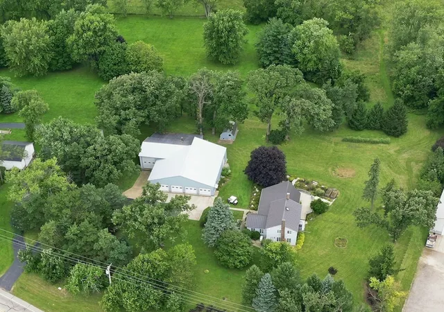 Photo 1 of Single family home for sale at 6424 Mccullom Lake Rd, Wonder Lake, IL 60097 | MLS# 12757562 | Listing updated on 2026-10-13
