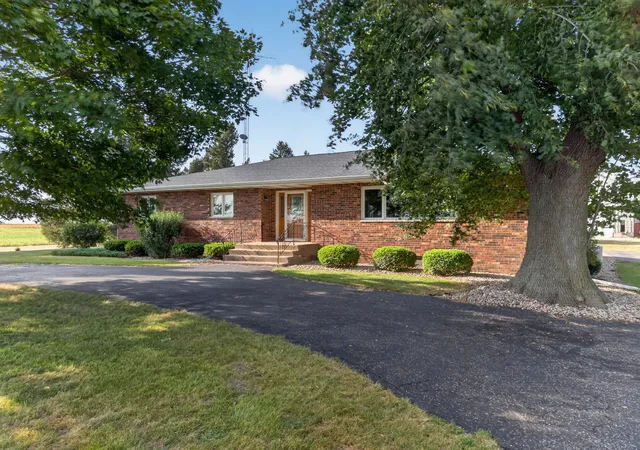Photo 2 of Single family home for sale at 1347 N 33rd Road, Ottawa, IL 61350 | MLS# 12757570 | Listing updated on 2026-09-21