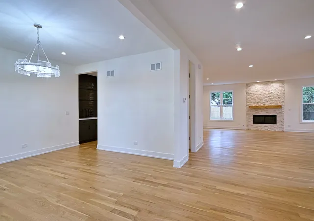 Photo 3 of Single family home for sale at 310 N Nottingham Ave, Glenview, IL 60025 | MLS# 12757577 | Listing updated on 2026-09-22