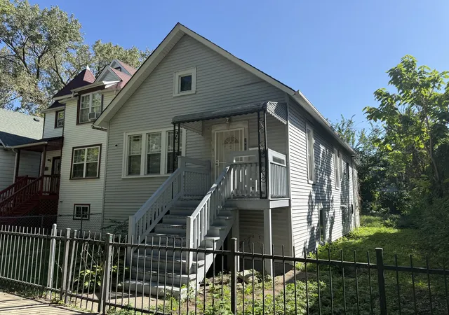 Single family home for sale at 7931 S Muskegon Ave, Chicago, IL 60617 | MLS# 12757590