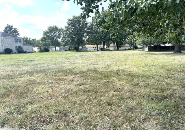 Photo 2 of Land for sale at 516 Sable Dr, Centralia, IL 62801 | MLS# 12757598 | Listing updated on 2026-09-17