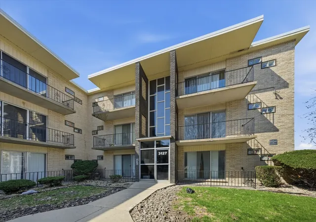 Photo 1 of Condo for sale at 3127 Bernice Rd #5, Lansing, IL 60438 | MLS# 12757599 | Listing updated on 2026-09-17