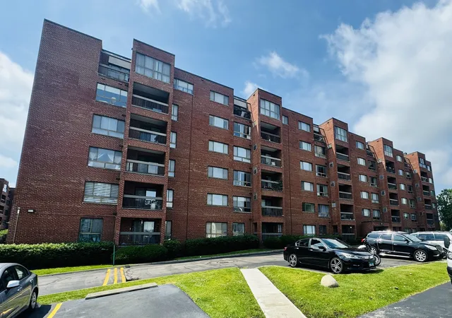 Photo 1 of Condo for sale at 701 Forum Sq #210, Glenview, IL 60025 | MLS# 12757601 | Listing updated on 2026-09-23