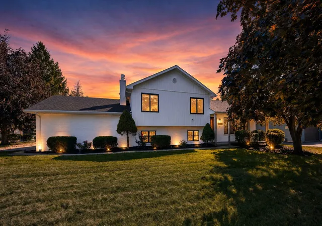 Photo 1 of Single family home for sale at 12801 S Elizabeth Dr, Plainfield, IL 60585 | MLS# 12757616 | Listing updated on 2026-10-04
