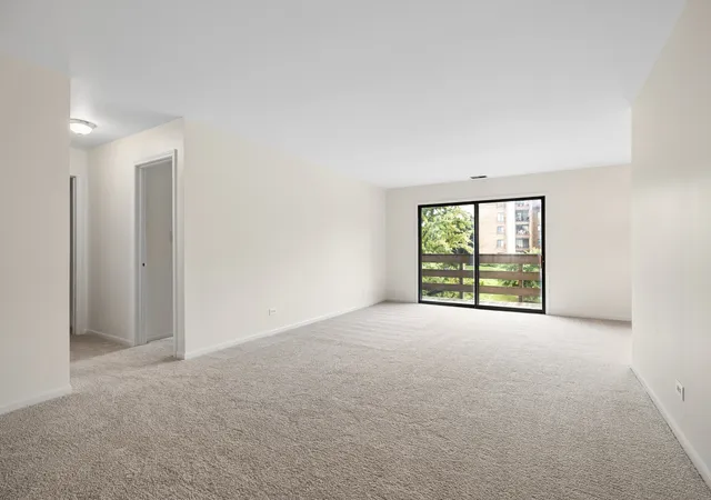 Photo 4 of Condo for sale at 456 Raintree Ct #2C, Glen Ellyn, IL 60137 | MLS# 12757631 | Listing updated on 2026-09-22