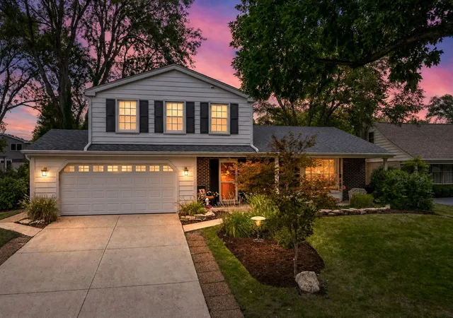 Photo 1 of Single family home for sale at 601 Menominee Ln, Naperville, IL 60563 | MLS# 12757643 | Listing updated on 2026-09-21