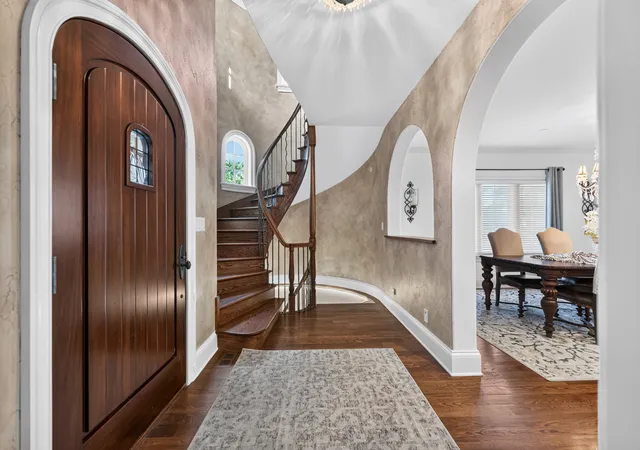 Photo 3 of Single family home for sale at 928 Hastings St, Park Ridge, IL 60068 | MLS# 12757644 | Listing updated on 2026-10-09