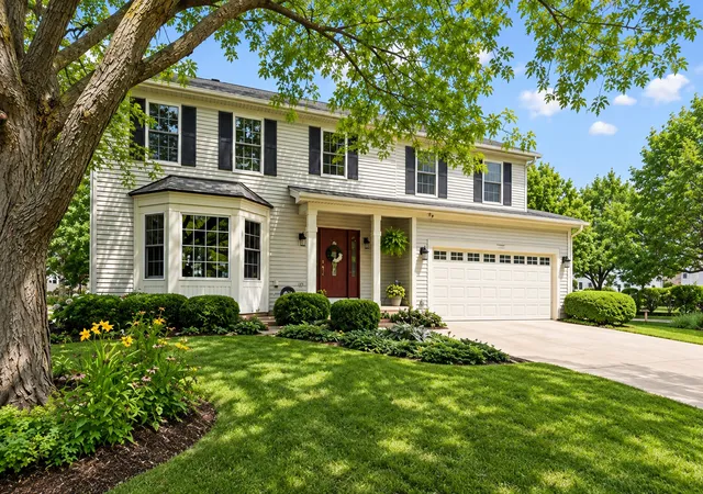 Photo 1 of Single family home for sale at 798 Wexford Ct, Grayslake, IL 60030 | MLS# 12757658 | Listing updated on 2026-10-03