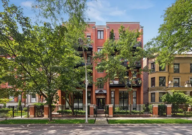 Condo for sale at 5218 N Winthrop Ave #4S, Chicago, IL 60640 | MLS# 12757675