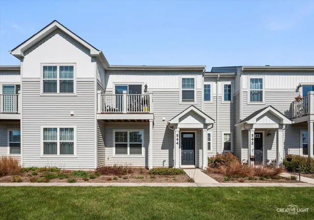Photo 1 of Townhouse for sale at 544 Comstock Rd, South Elgin, IL 60177 | MLS# 12757683 | Listing updated on 2026-10-08