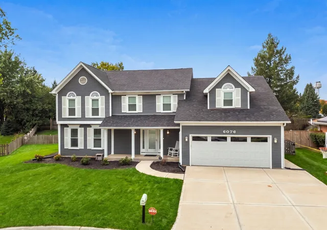 Photo 3 of Single family home for sale at 6076 Angel Ln, Lisle, IL 60532 | MLS# 12757693 | Listing updated on 2026-09-24