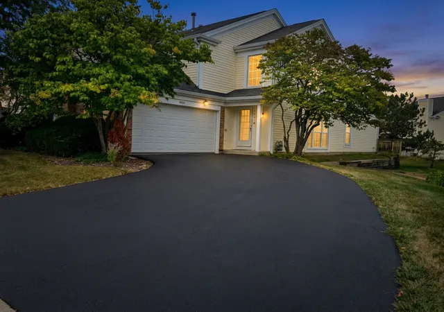 Photo 1 of Townhouse for sale at 4806 Turnberry Dr, Hoffman Estates, IL 60010 | MLS# 12757694 | Listing updated on 2026-09-24