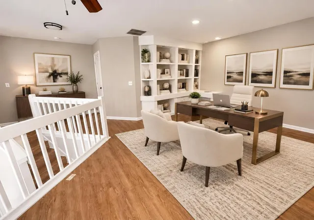 Photo 4 of Townhouse for sale at 4806 Turnberry Dr, Hoffman Estates, IL 60010 | MLS# 12757694 | Listing updated on 2026-09-24