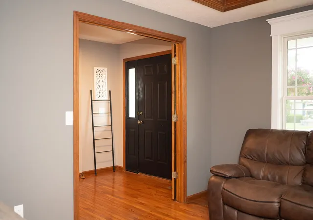 Photo 4 of Single family home for sale at 917 Eddy Rd, Bloomington, IL 61704 | MLS# 12757698 | Listing updated on 2026-09-17