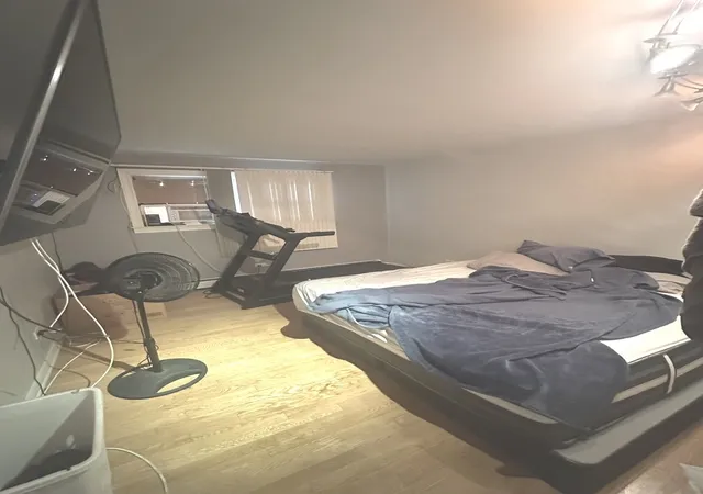 Listing Photo 2 - Condo for sale in building located at 4342 N Kedvale Ave, Chicago, IL 60641 - Unit #3C
