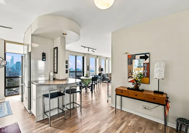 Photo 2 of Condo for sale at 1660 N La Salle Dr #2302, Chicago, IL 60614 | MLS# 12757714 | Listing updated on 2026-09-12