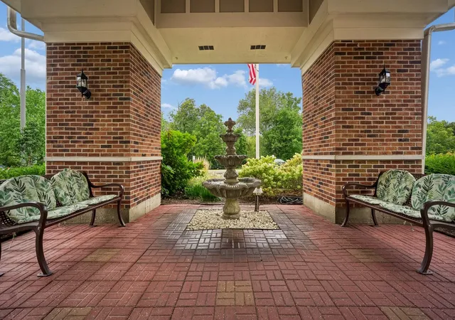 Listing Photo 4 - Condo for sale in building located at 801 N Mclean Blvd, Elgin, IL 60123 - Unit #330