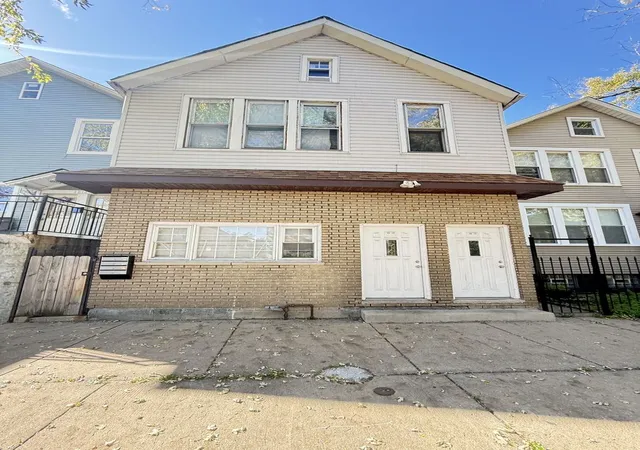 Photo 1 of Multi family home for sale at 4812 S Elizabeth St, Chicago, IL 60609 | MLS# 12757721 | Listing updated on 2026-10-08