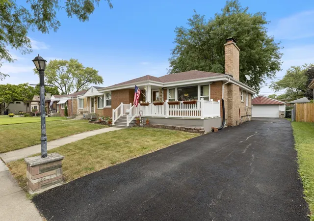 Photo 1 of Sale Pending at 9643 S Richmond Ave, Evergreen Park, IL 60805 | MLS# 12757724 | Listing updated on 2026-10-06