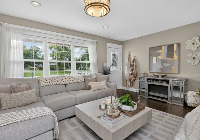 Photo 3 of Single family home for sale at 2012 Morcambe Bay Dr, New Lenox, IL 60451 | MLS# 12757731 | Listing updated on 2026-09-21