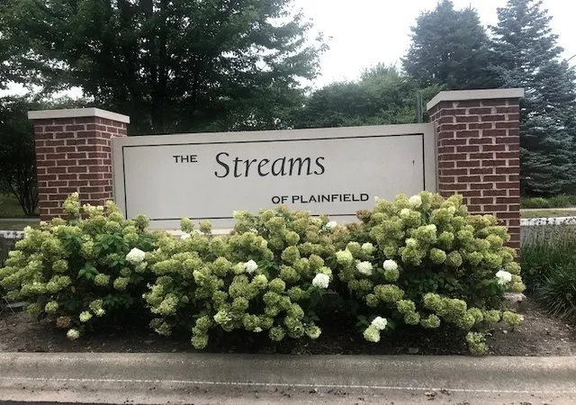 Photo 3 of Single family home for sale at 16332 Spring Crk Ln, Plainfield, IL 60586 | MLS# 12757732 | Listing updated on 2026-09-23