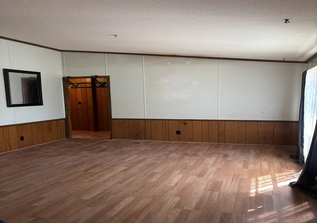 Photo 8 of Sale Pending at 712 Huntsbridge Rd, Matteson, IL 60443 | MLS# 12757749 | Listing updated on 2026-10-06