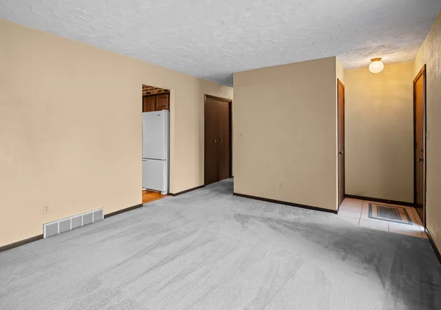 Photo 4 of Single family home for sale at 3312 90th Avenue Ct W, Rock Island, IL 61201 | MLS# 12757752 | Listing updated on 2026-09-23
