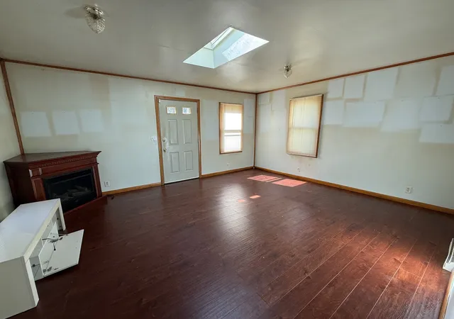 Photo 4 of Single family home for sale at 521 E Pleasant St, Freeport, IL 61032 | MLS# 12757762 | Listing updated on 2026-10-15