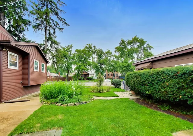 Photo 3 of Single family home for sale at 6345 N Nordica Ave, Chicago, IL 60631 | MLS# 12757769 | Listing updated on 2026-10-08