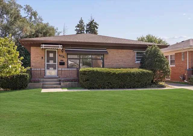 Single family home for sale at 2109 Norfolk Ave, Westchester, IL 60154 | MLS# 12757830 | Listing updated on 2026-09-14