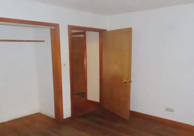 Photo 3 of Single family home for sale at 127 S Addison Rd, Wood Dale, IL 60191 | MLS# 12757834 | Listing updated on 2026-09-27
