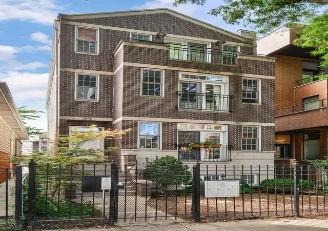 Condo for sale at 2635 W Cortez St #1, Chicago, IL 60622 | MLS# 12757838