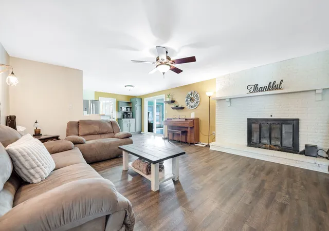 Photo 3 of Single family home for sale at 5074 Oakridge Dr, St. Anne, IL 60964 | MLS# 12757847 | Listing updated on 2026-10-07