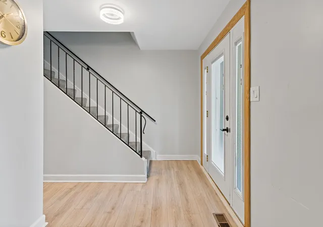 Photo 3 of Single family home for sale at 1720 Bolson Dr, Downers Grove, IL 60516 | MLS# 12757854 | Listing updated on 2026-09-22