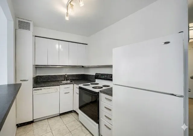 Photo 2 of Condo for sale at 300 N State St #4026, Chicago, IL 60654 | MLS# 12757861 | Listing updated on 2026-09-14